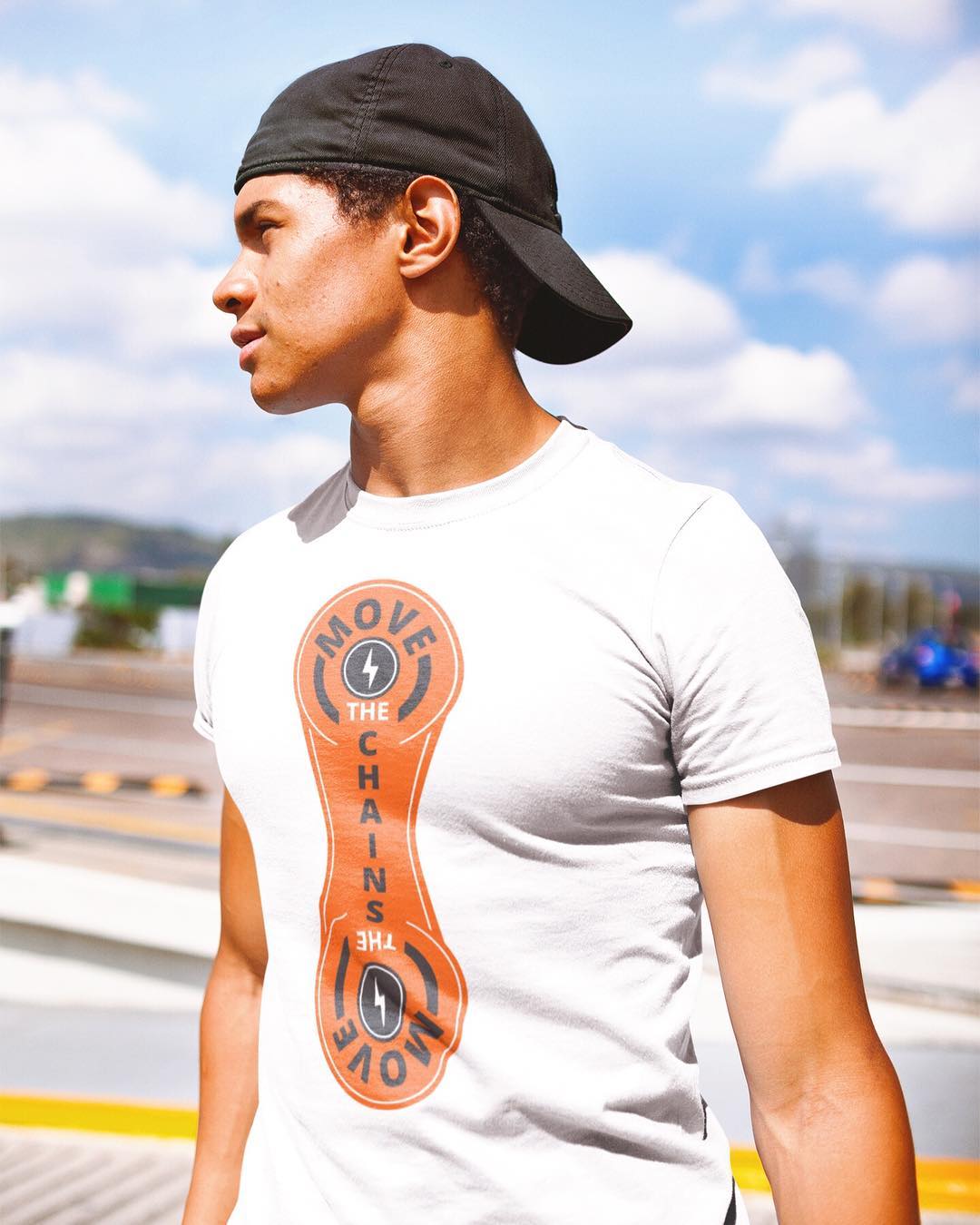 MOVE THE CHAINS MEN'S NFL T-SHIRT