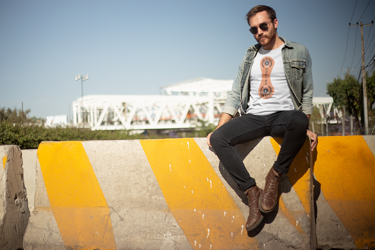 MOVE THE CHAINS MEN'S NFL T-SHIRT