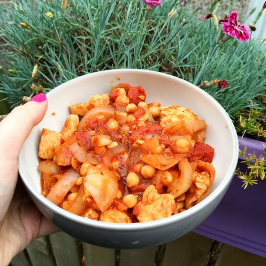 CHICKEN AND CHICKPEA CURRY